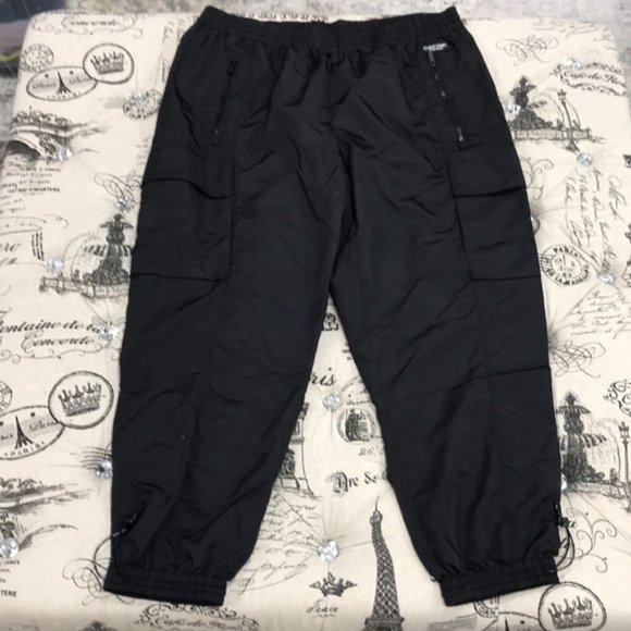 Calvin Klein Performance Plus Pull-On Cargo Pants - Picture 3 of 7